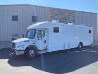 Two Room Mobile Health Unit with Wheelchair Lift Picture 4e
